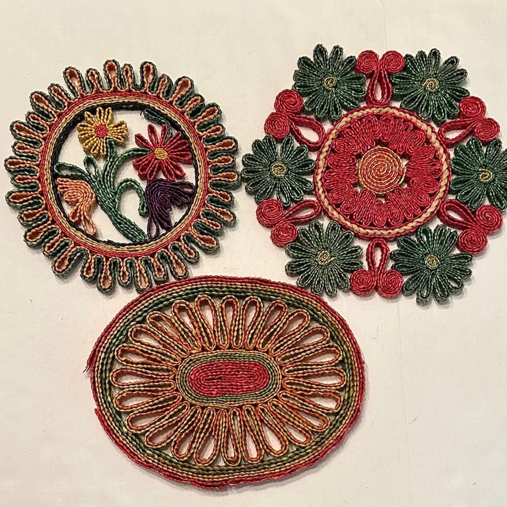 Elegant Floral Rattan Wicker Trivets Wall Decor Set of 3